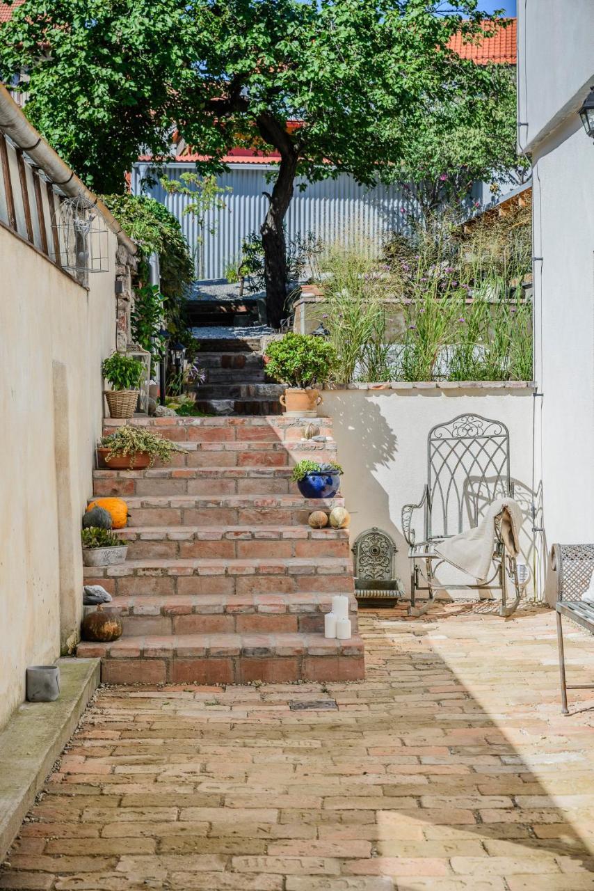 Mikulov Apartmany Magistr Buitenkant foto