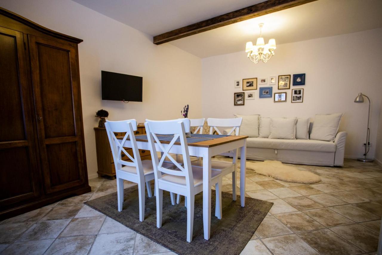 Mikulov Apartmany Magistr Buitenkant foto